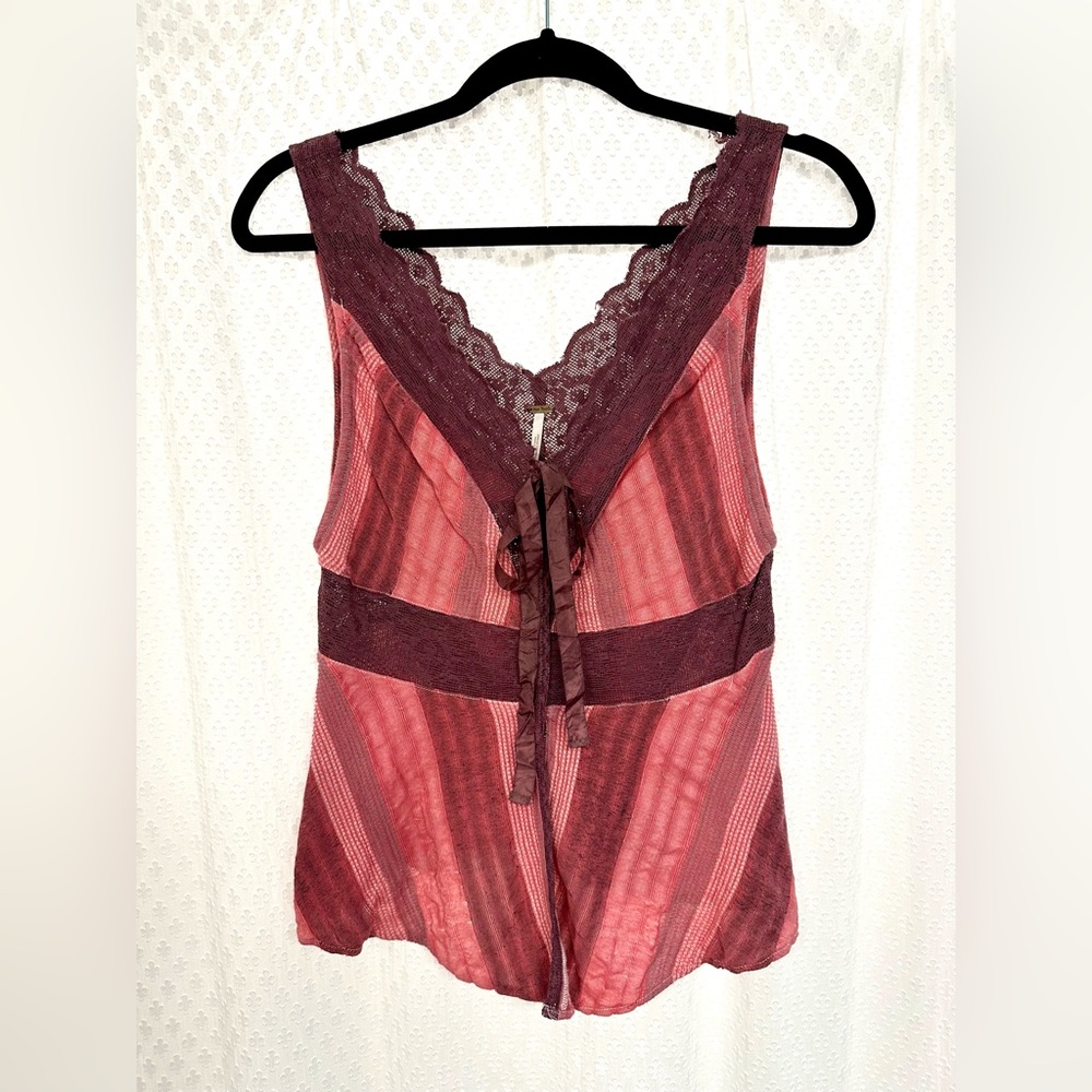 Free People Pink Tank with Lace Trim! Size 2